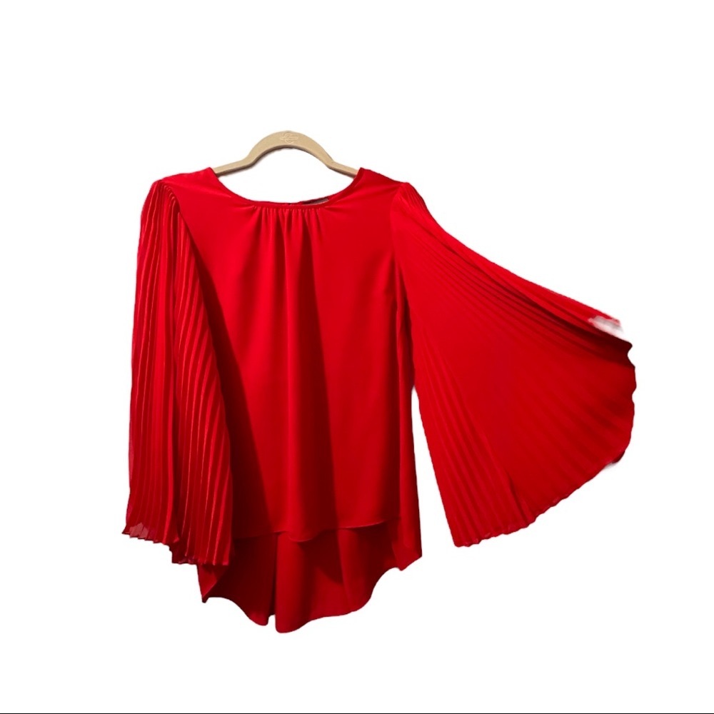 Vince Camuto Red Evening Blouse. Size XS